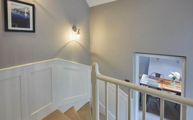 Host Stay Henderson House