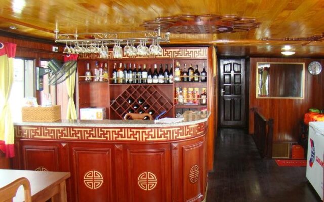Bien Ngoc 06 Cruise