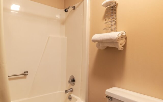Legacy Inn & Suites Wadsworth