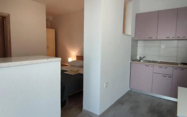 Studio apartman Ana