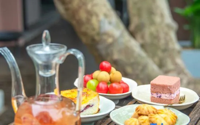 Hidden Cloud Villa · Qingcheng Cliff Hot Spring Resort (Dujiangyan Scenic Spot) – Meal – Chengdu