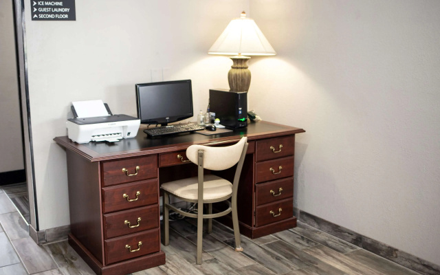 Super 8 by Wyndham Poplar Bluff Missouri