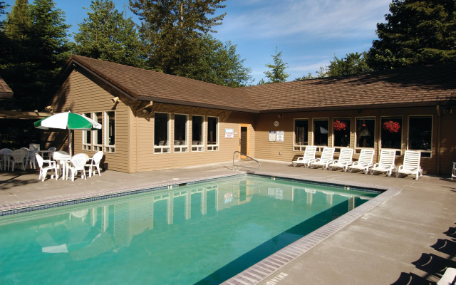 Whispering Woods Resort