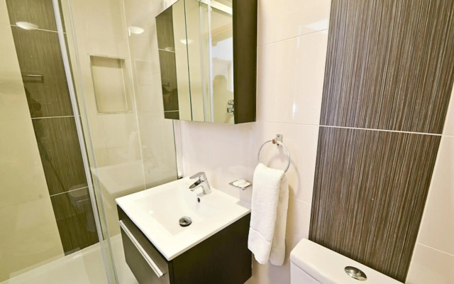 Kings Cross Inn Hotel