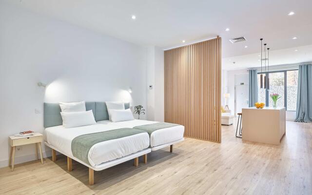 Paseo Suites Hotel