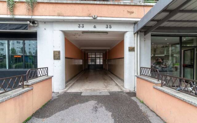 Bonlieu Private apartment