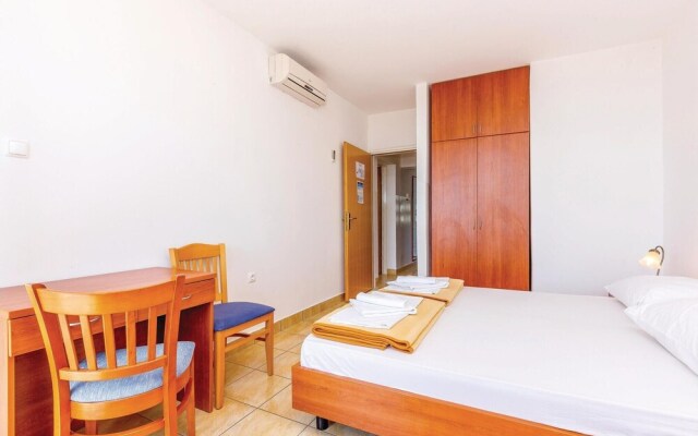 Nice Home in Dramalj With Wifi and 2 Bedrooms