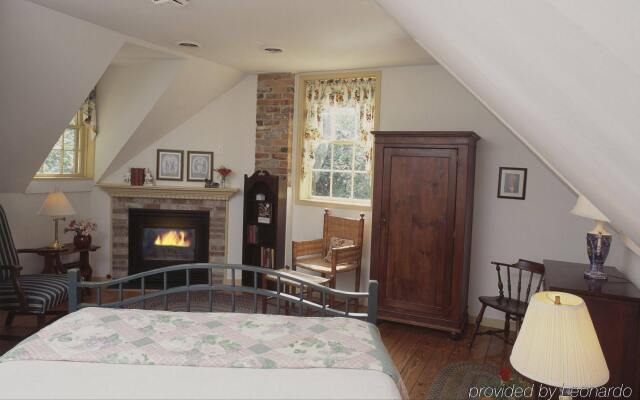 Cedars of Williamsburg Bed & Breakfast