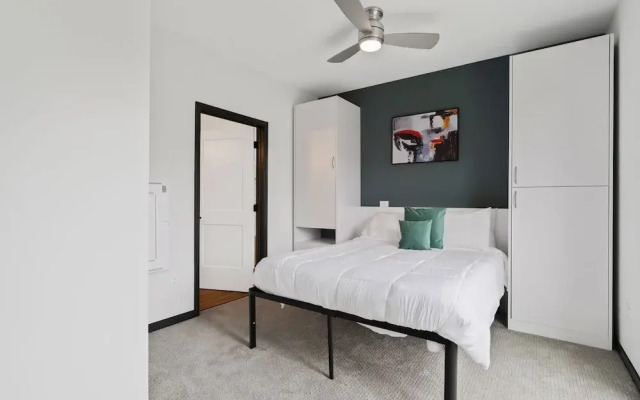 CozySuites on Mass w garage parking 19