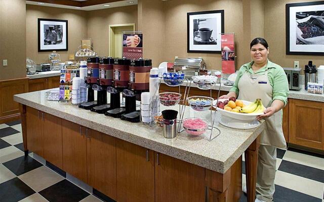 Hampton Inn & Suites Clovis-Airport North