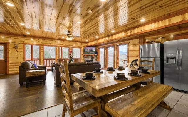 SmokyStays Smoky Ridge