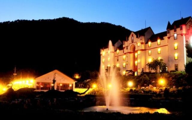 White Castle Resort