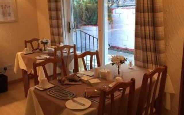 Southfork Villa Guesthouse (Adults Only)