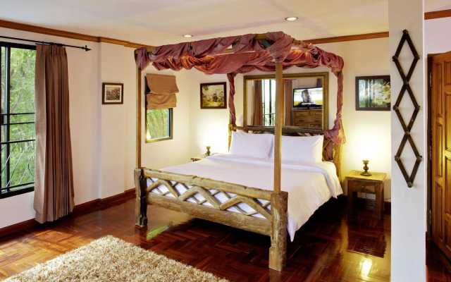 Thara Bayview Villa
