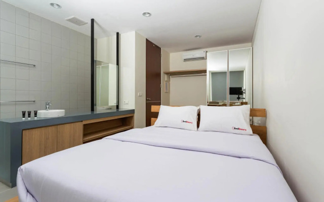 The Loji Patra Kuningan by RedDoorz