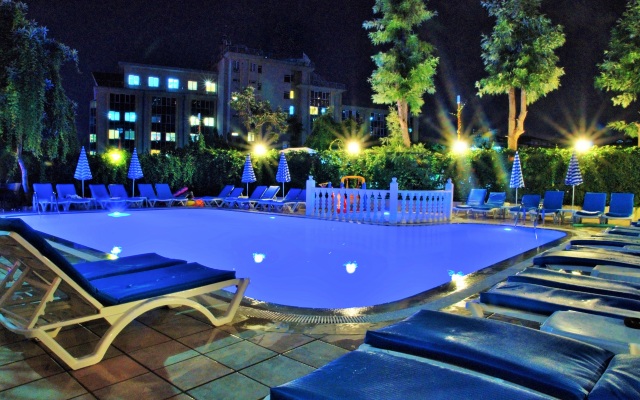 Select Apart Hotel