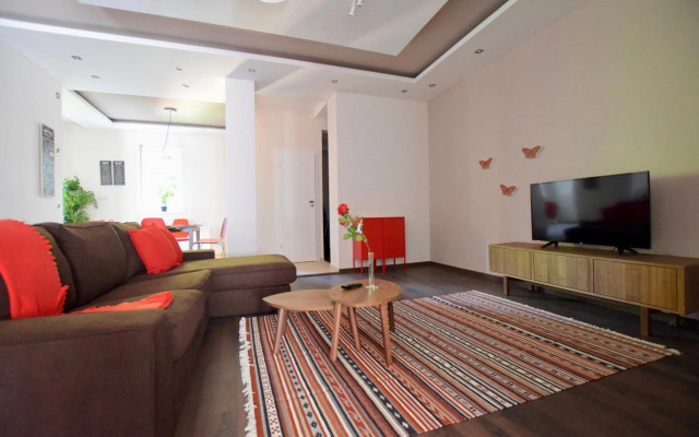 Standard Apartment by Hi5 - Close to Buda Castle
