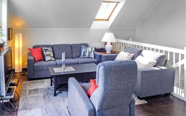 Amazing Home in Bakkasund With 3 Bedrooms and Wifi