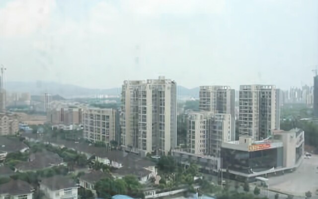 2513 Serviced Apartment