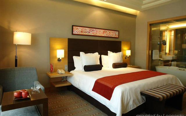Crowne Plaza Hotel Gurgaon by IHG