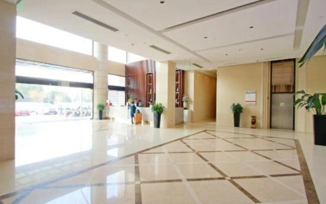 Shanghai Heyi Hotel (Shanghai Hongqiao Qilin Road Subway Station)
