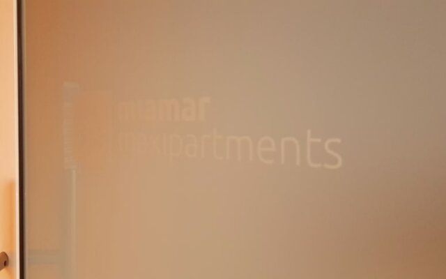 MiamarMaxipartments - Niehler Damm
