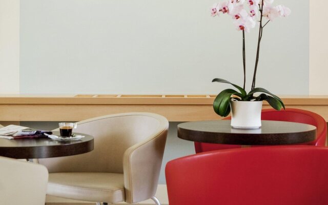 ibis Senlis