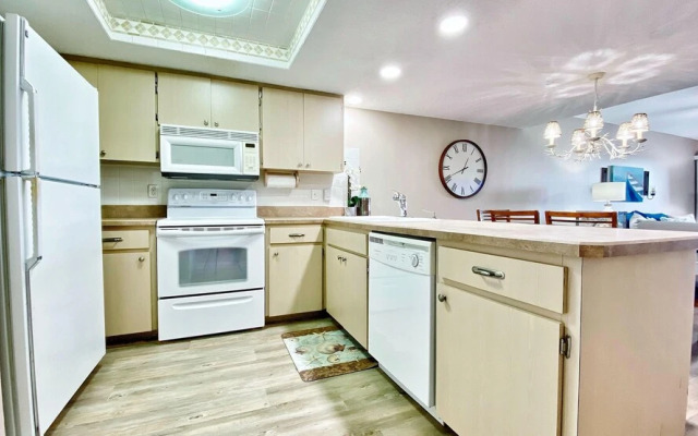 Sea Club by Teeming Vacation Rentals