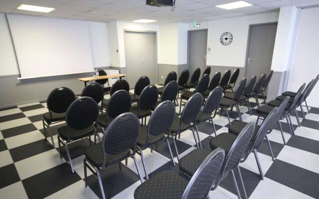 Kyriad Tours - Saint Pierre des Corps Gare