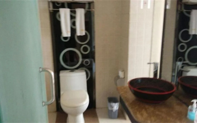 Yinxiang Business Inn