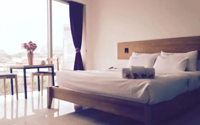 Lavilla Hotel