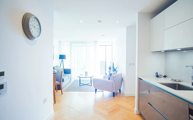 High Rise 1 Bedroom Apartment in Southbank