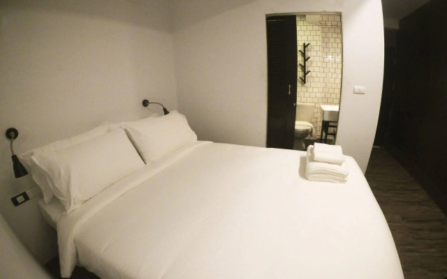 STrips the Poshtel - Hostel