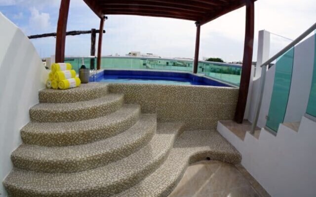 MAGIC, 3 Bedroom PH & Private Pool