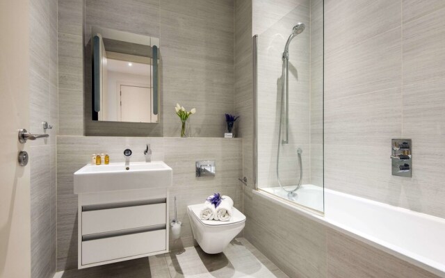 Bright Baker Street Apartment - AZS