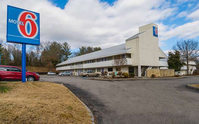 Motel 6 Knoxville, TN - North