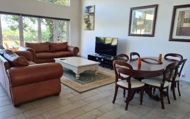 10 on Aquavista Addo River View Villa