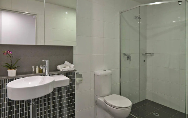 Meriton Suites Adelaide Street, Brisbane