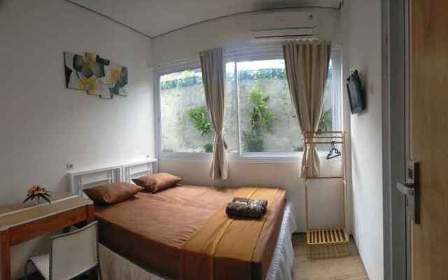 Rion Hostel Bogor