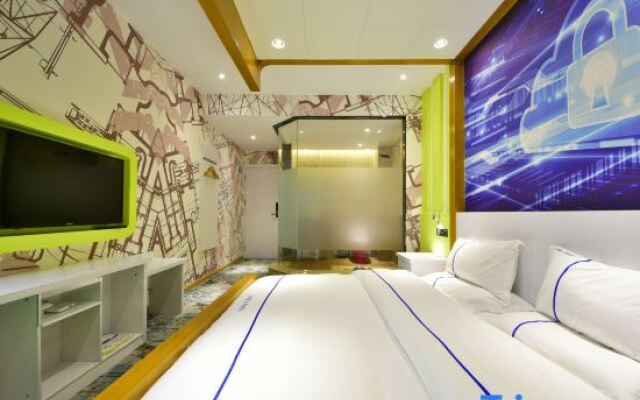 Yixin Theme Hotel