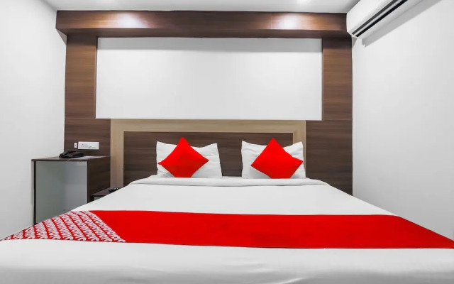 OYO Flagship 22529 Elegance Inn