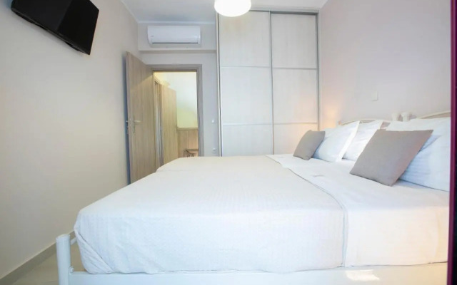 Nikolas Guest House