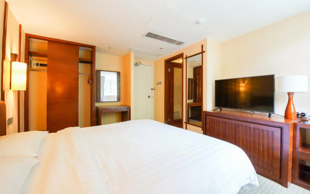 Warwick Hotel