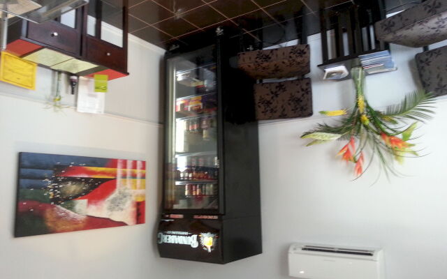 Roma Inland Motor Inn