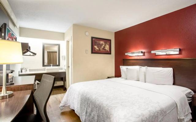 Red Roof Inn PLUS+ Boston - Framingham