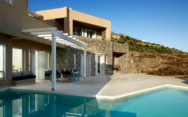 Villa King