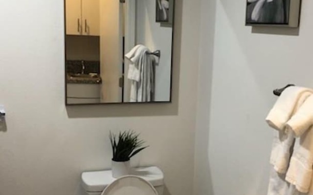 Villa Alamari Inn And Suites