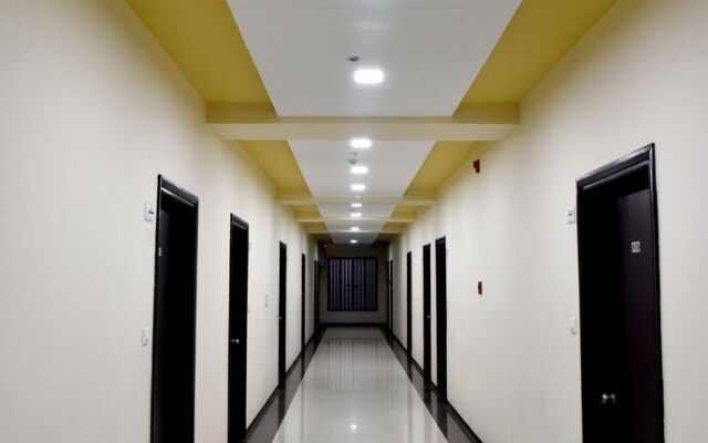 Topline Foods Resort