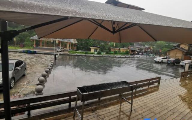 Yuntuji Hotel (Yongding Tulou Branch)