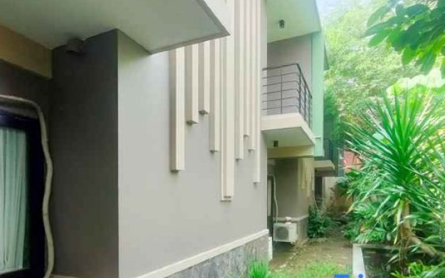 Joglo Bale Witana RedPartner